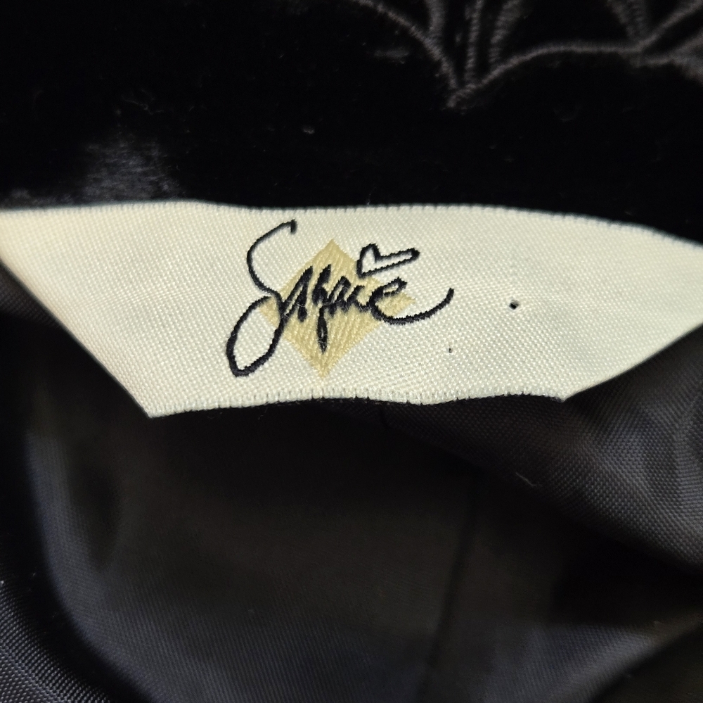 SAGAIE PARIS Silk Blend Gold Floral Embroidered Black Velvet Jacket. Medium - Picture 9 of 14